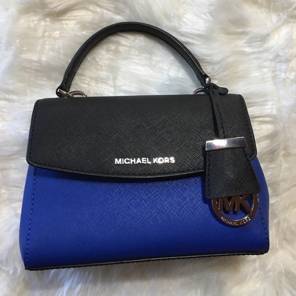 Michael Kors Handbags - *NWOT* Michael Kors XS Ava Satchel
